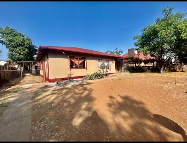 3 BEDROOM HOUSE FOR SALE IN VANDERBIJLPARK CW 2